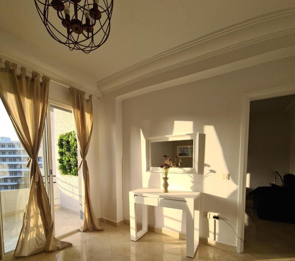 Superbe Appartement à 2 Min de la gare de Tanger et à 5 min de la plage Malabata Extérieur photo