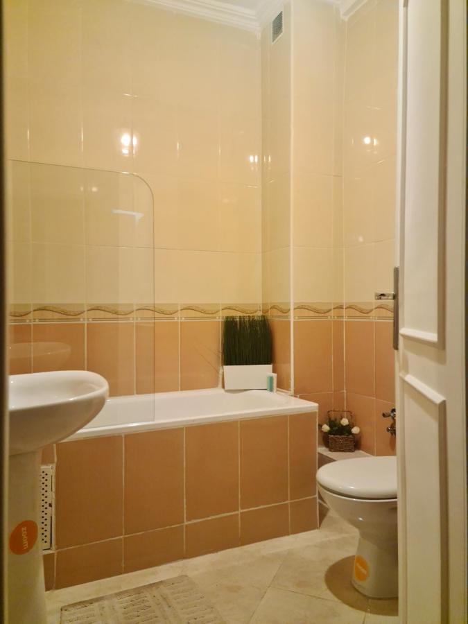 Superbe Appartement à 2 Min de la gare de Tanger et à 5 min de la plage Malabata Extérieur photo