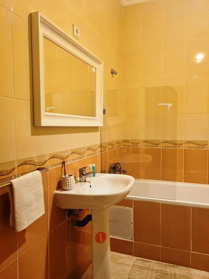 Superbe Appartement à 2 Min de la gare de Tanger et à 5 min de la plage Malabata Extérieur photo